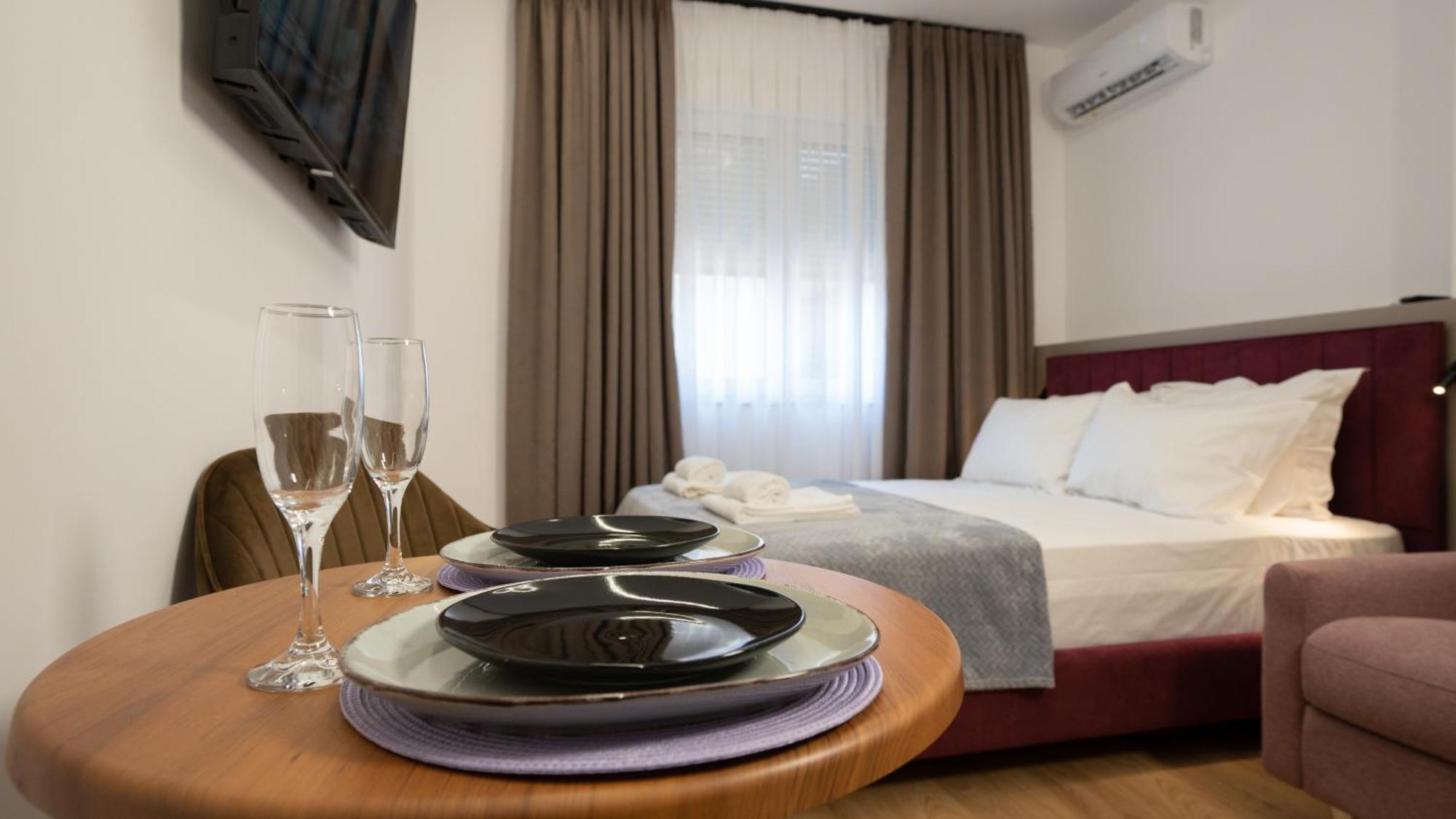 Circle Tirana City Center Экстерьер фото